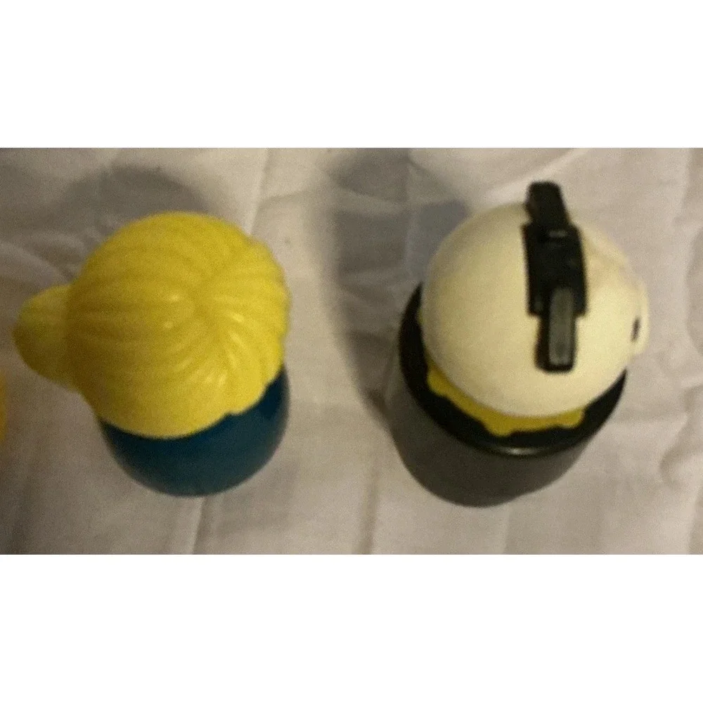 Fisher Price Lot Of 4 Jumbo Little People And Dog